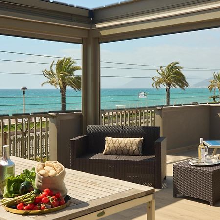 Terrazza Sul Mare A Pietra Ligure Apartment Bagian luar foto