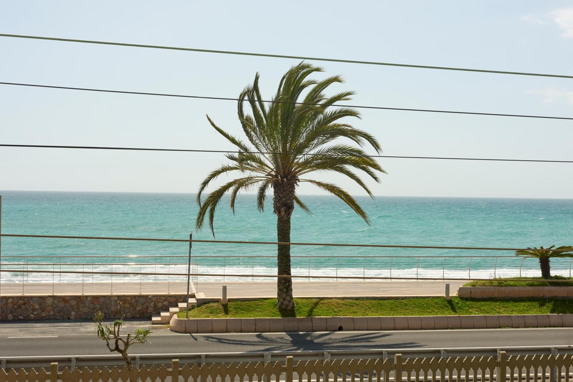 Terrazza Sul Mare A Pietra Ligure Apartment Bagian luar foto